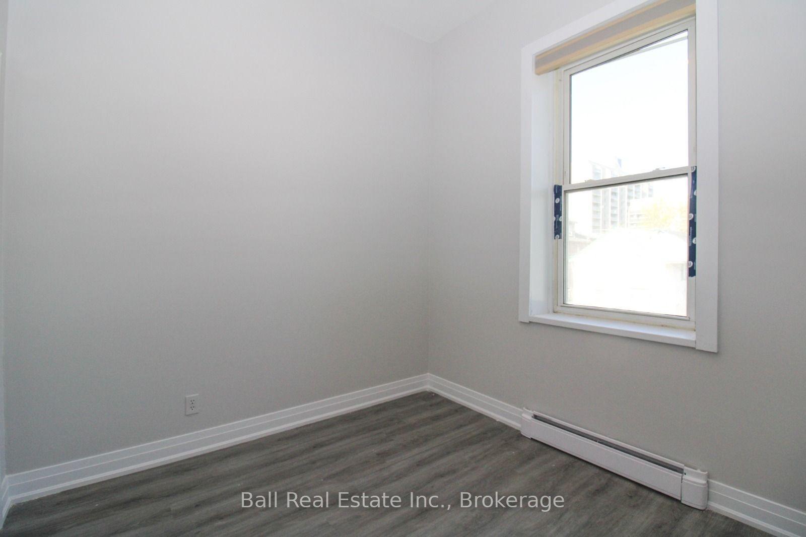 Photo 7 of Unit 4, 291 Stewart Street, Peterborough, Town Ward 3 — HOMEH