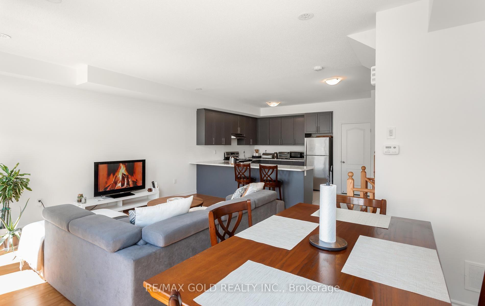 Photo 14 of 18 Waterville Way, Caledon, Rural Caledon — HOMEH