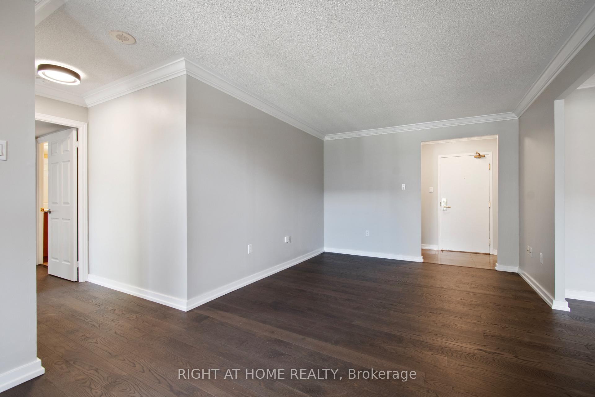 Photo 8 of Unit 1008, 889 Bay Street, Toronto, Bay Street Corridor — HOMEH