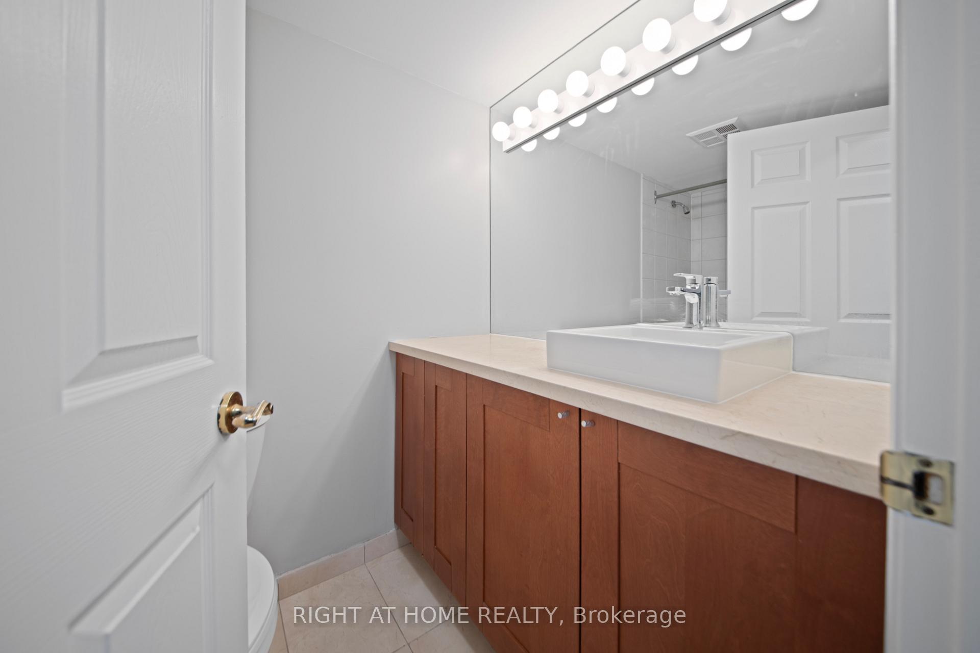 Photo 25 of Unit 1008, 889 Bay Street, Toronto, Bay Street Corridor — HOMEH