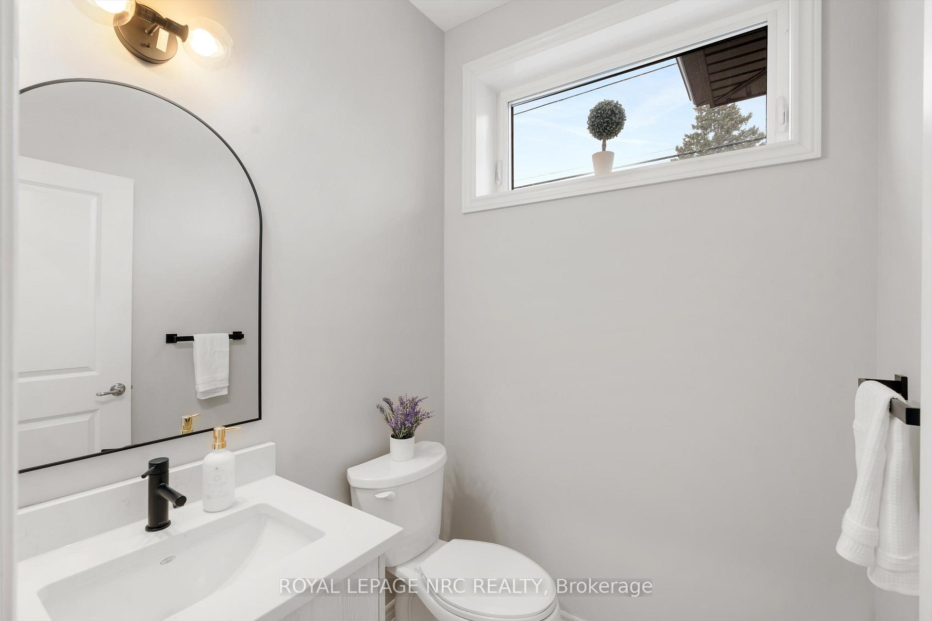 Photo 15 of 20 Myrtle Street, Pelham, Fonthill — HOMEH