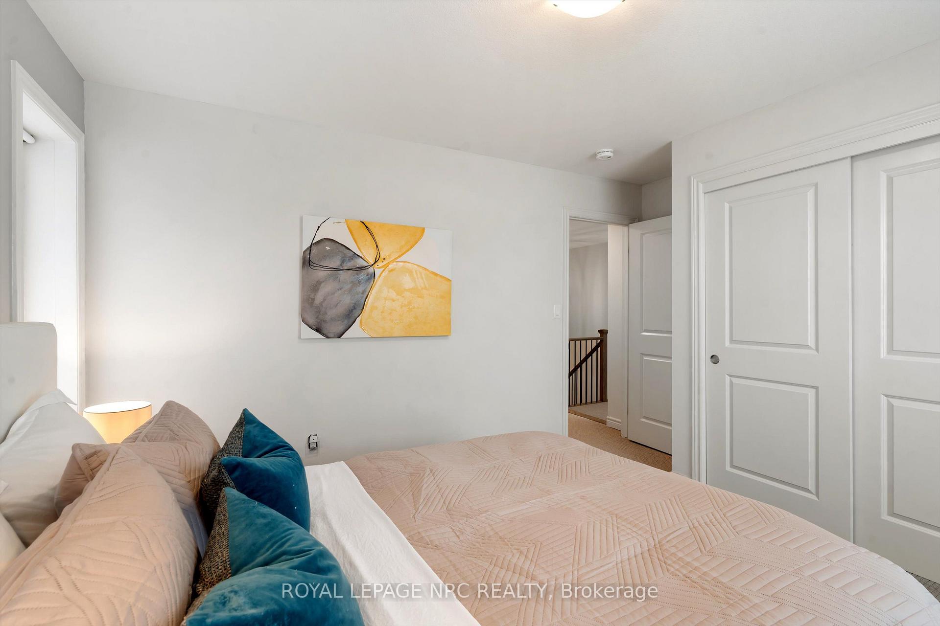 Photo 24 of 20 Myrtle Street, Pelham, Fonthill — HOMEH