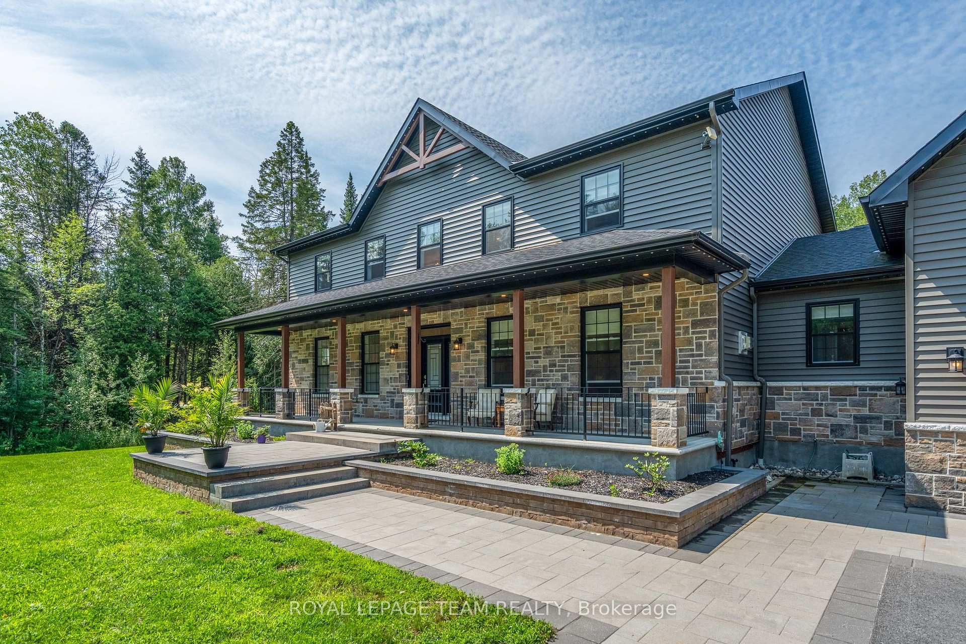 Photo 3 of 74 Smith Road, North Grenville, North Grenville Twp (Kemptville South) — HOMEH