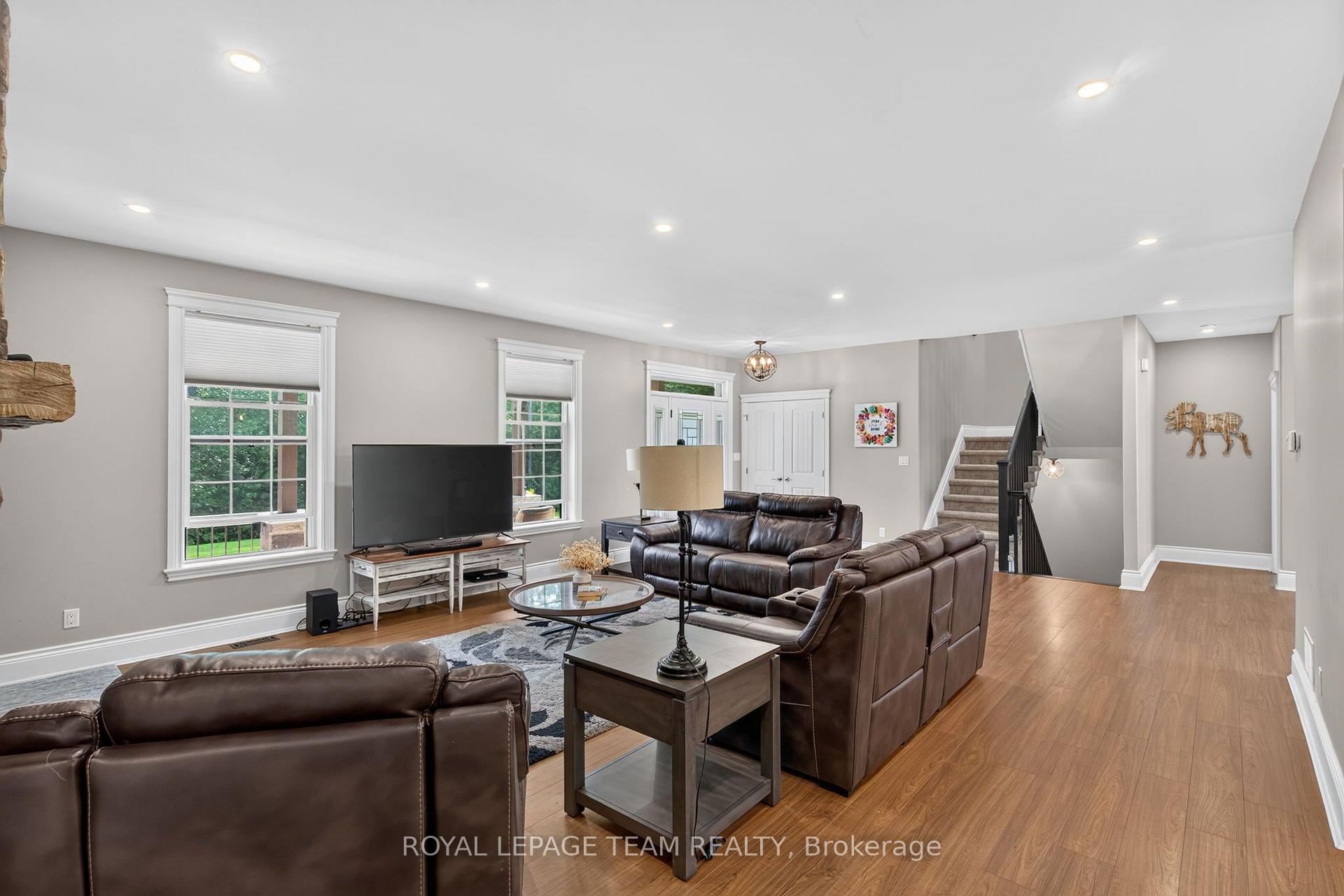 Photo 10 of 74 Smith Road, North Grenville, North Grenville Twp (Kemptville South) — HOMEH