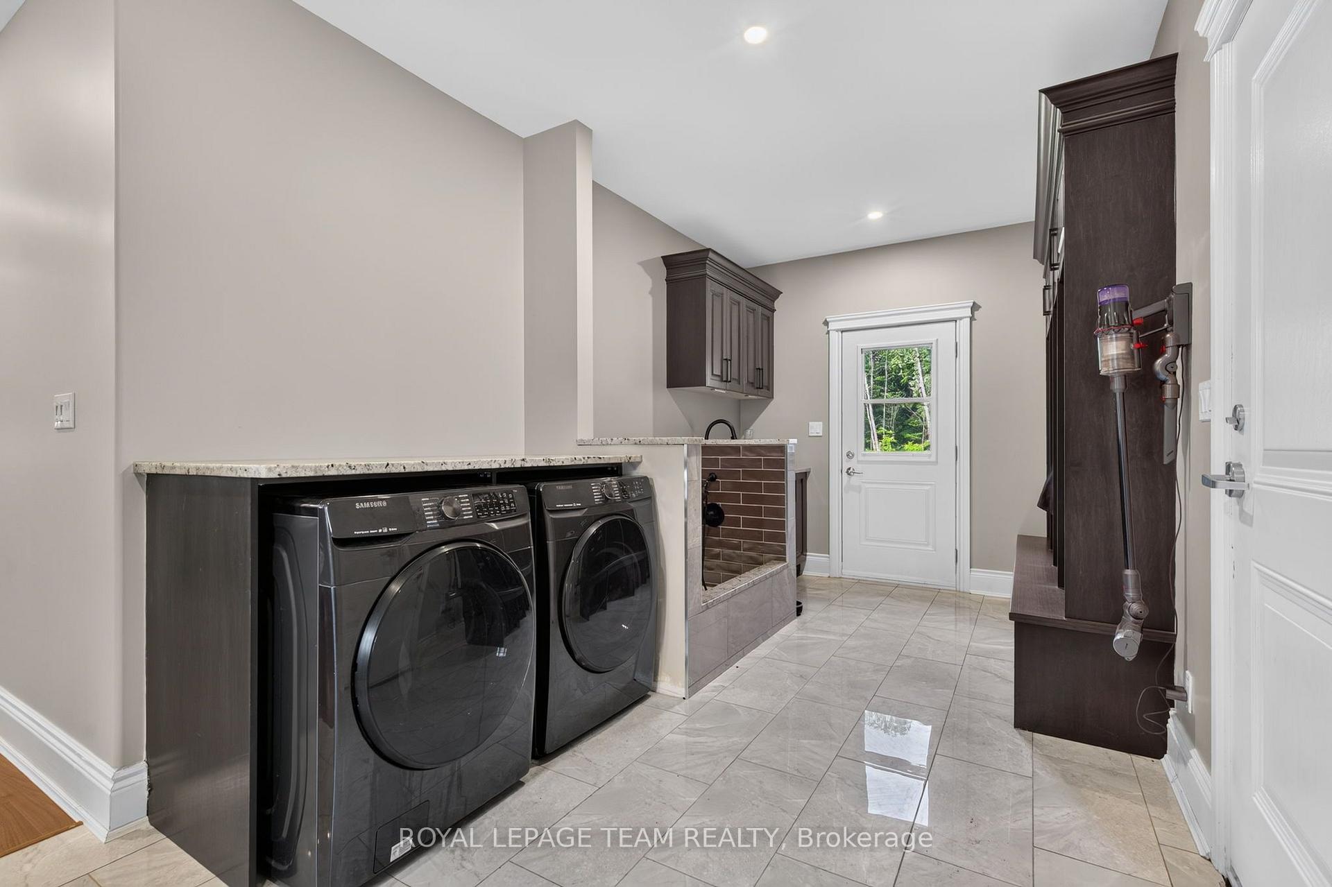 Photo 24 of 74 Smith Road, North Grenville, North Grenville Twp (Kemptville South) — HOMEH