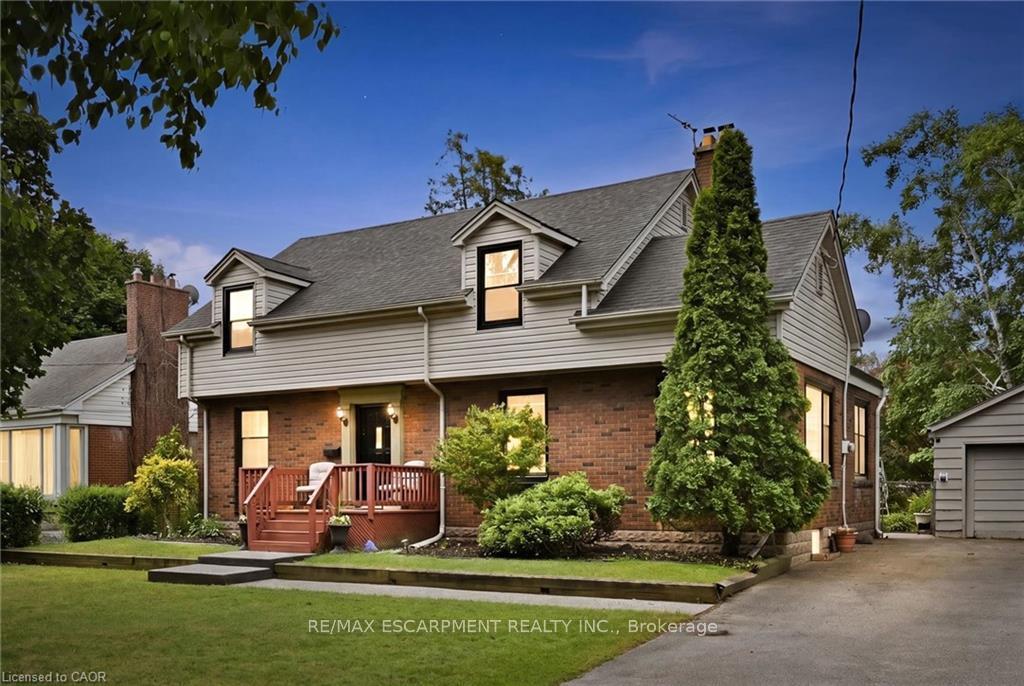 Photo 1 of 938 Cloverleaf Drive, Burlington, LaSalle — HOMEH