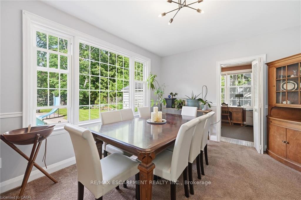 Photo 9 of 938 Cloverleaf Drive, Burlington, LaSalle — HOMEH