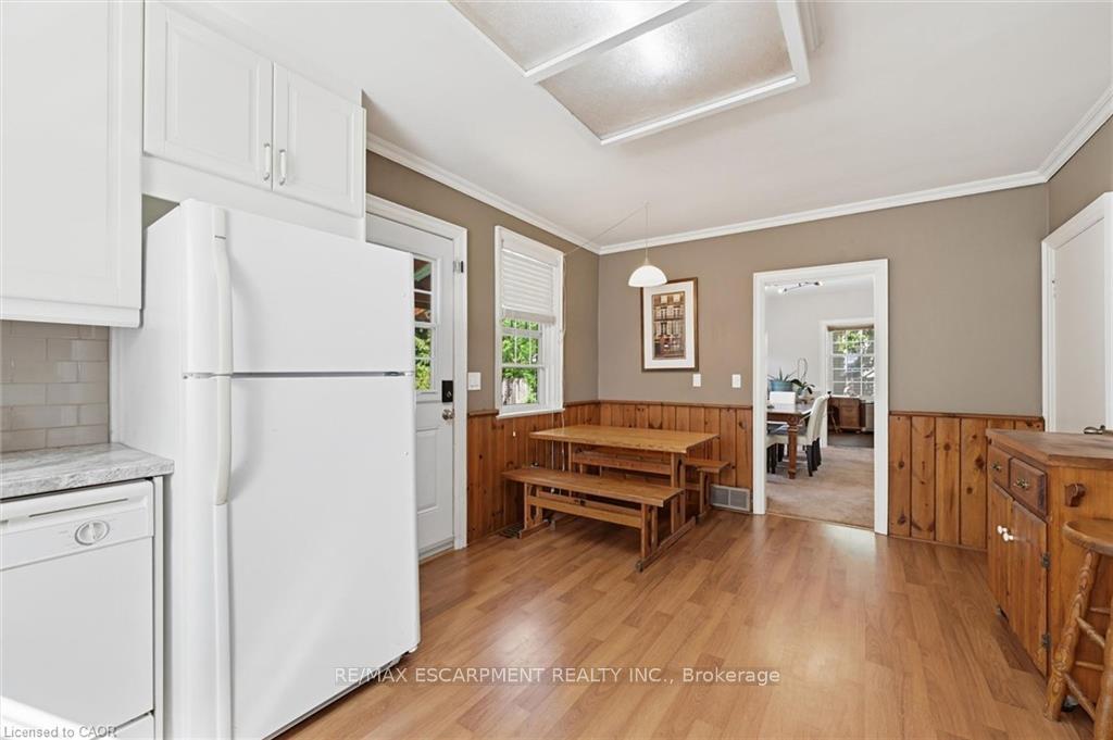 Photo 14 of 938 Cloverleaf Drive, Burlington, LaSalle — HOMEH