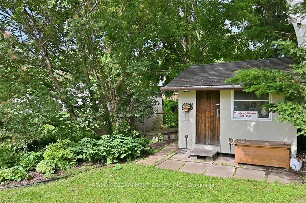 Photo 26 of 938 Cloverleaf Drive, Burlington, LaSalle — HOMEH