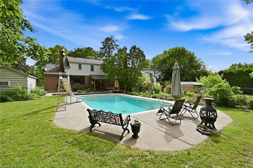 Photo 27 of 938 Cloverleaf Drive, Burlington, LaSalle — HOMEH