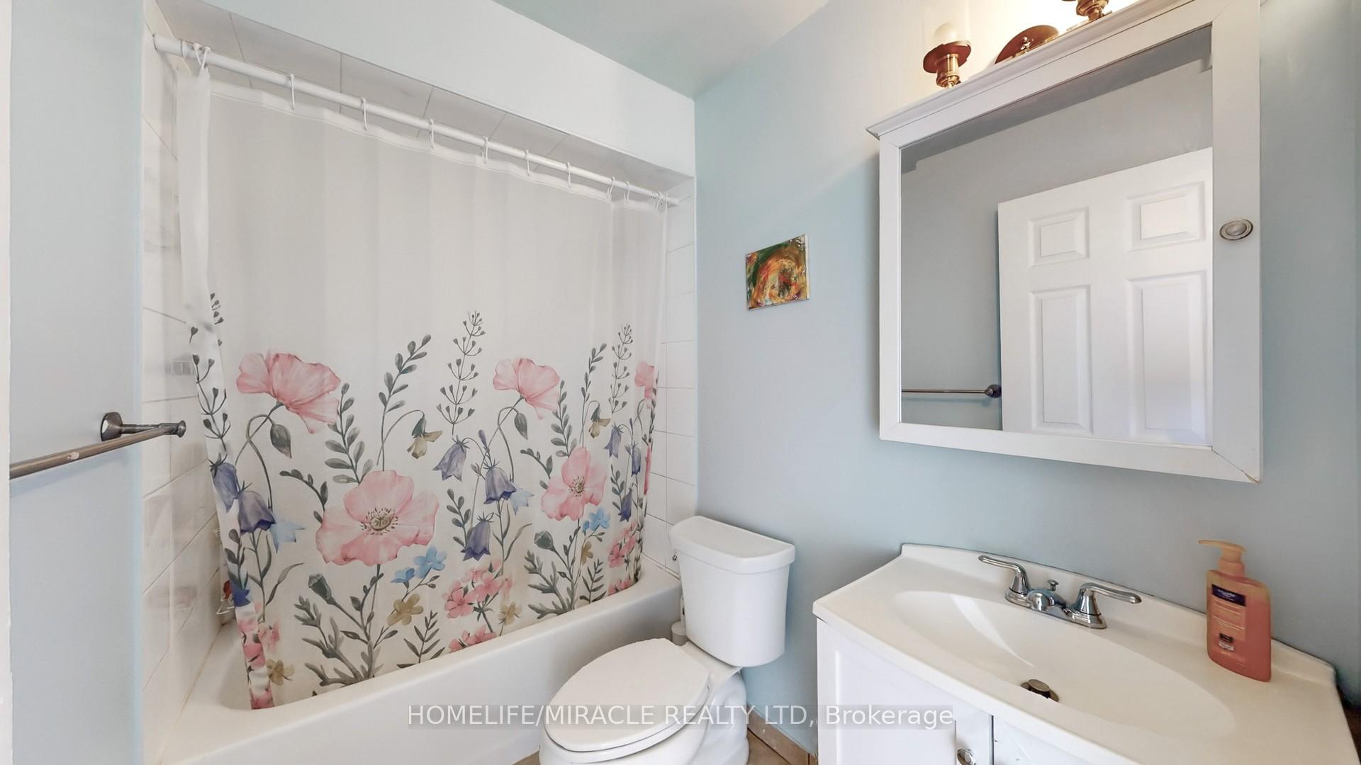 Photo 29 of 4 William Curtis Circle, Newmarket, Gorham-College Manor — HOMEH