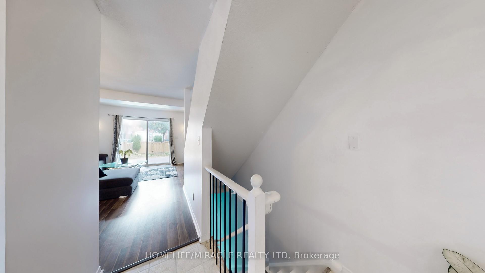 Photo 30 of 4 William Curtis Circle, Newmarket, Gorham-College Manor — HOMEH