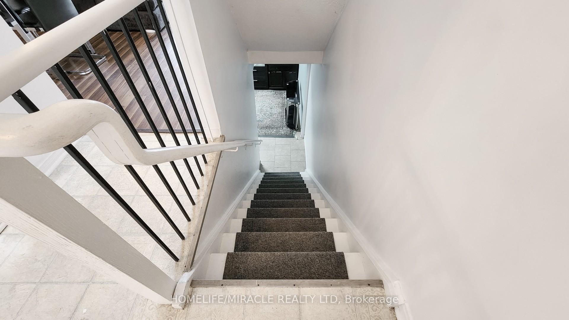 Photo 31 of 4 William Curtis Circle, Newmarket, Gorham-College Manor — HOMEH