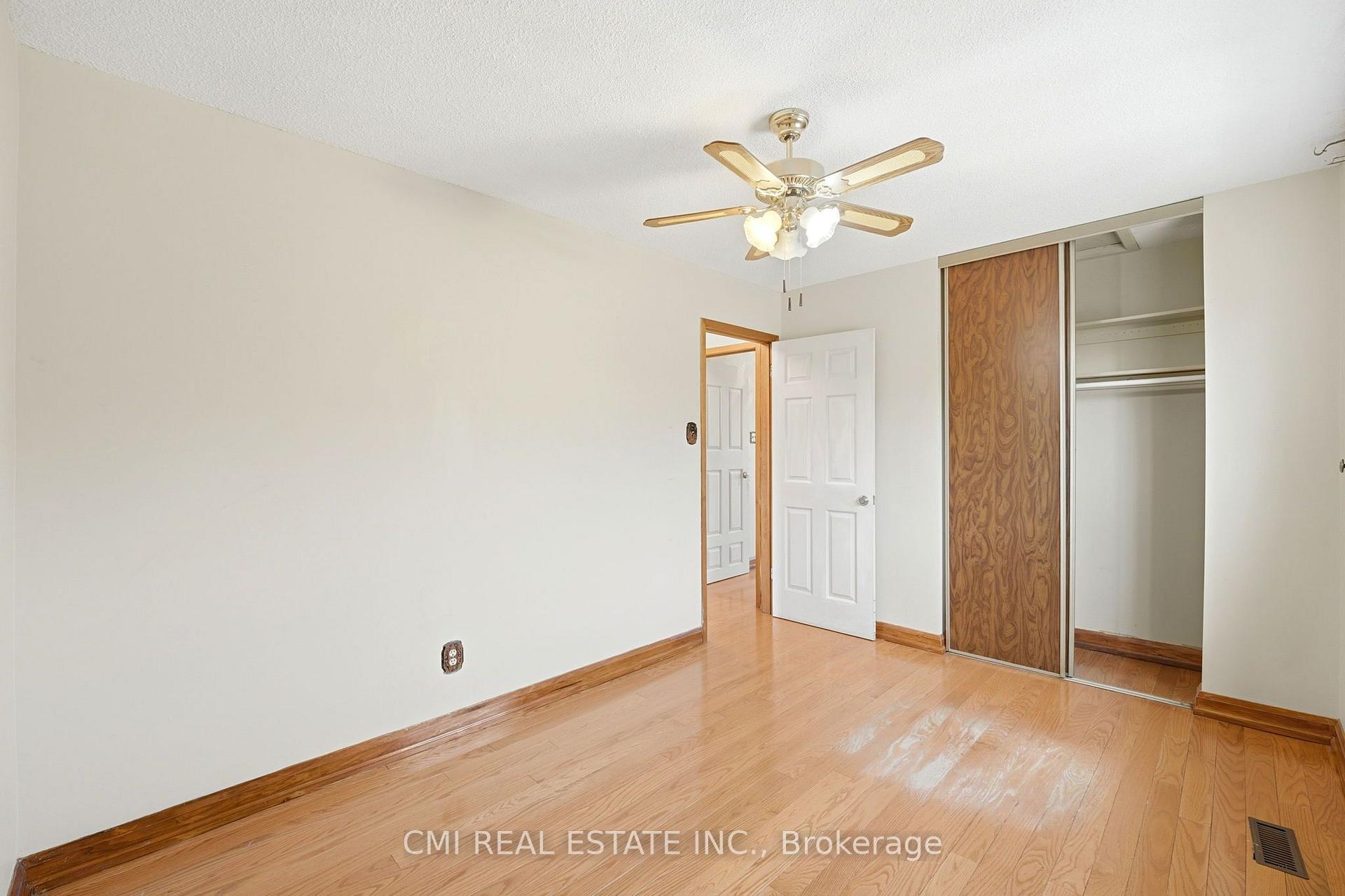 Photo 20 of 15 Cog Hill Drive, Vaughan, Brownridge — HOMEH