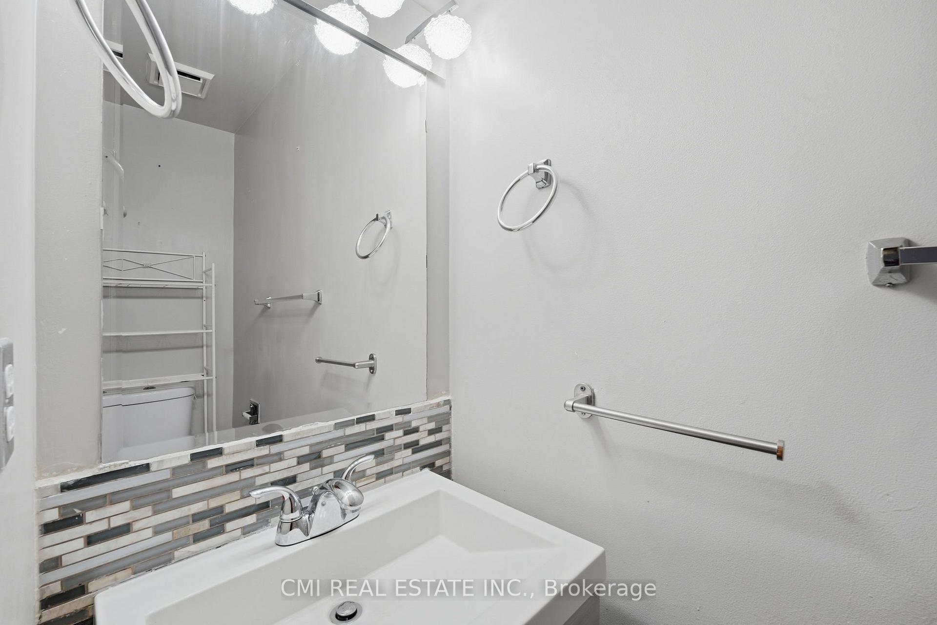 Photo 26 of 15 Cog Hill Drive, Vaughan, Brownridge — HOMEH