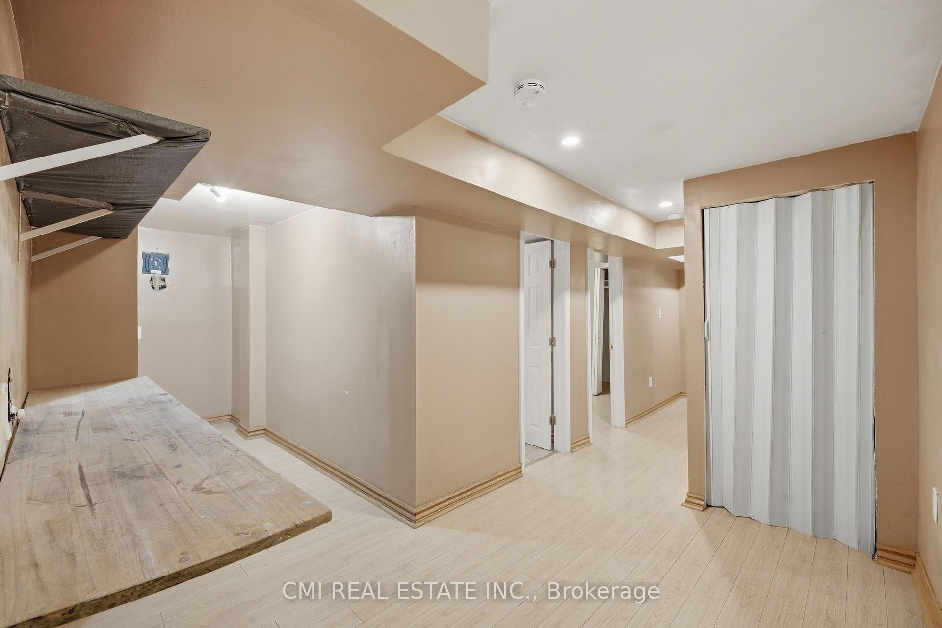 Photo 32 of 15 Cog Hill Drive, Vaughan, Brownridge — HOMEH
