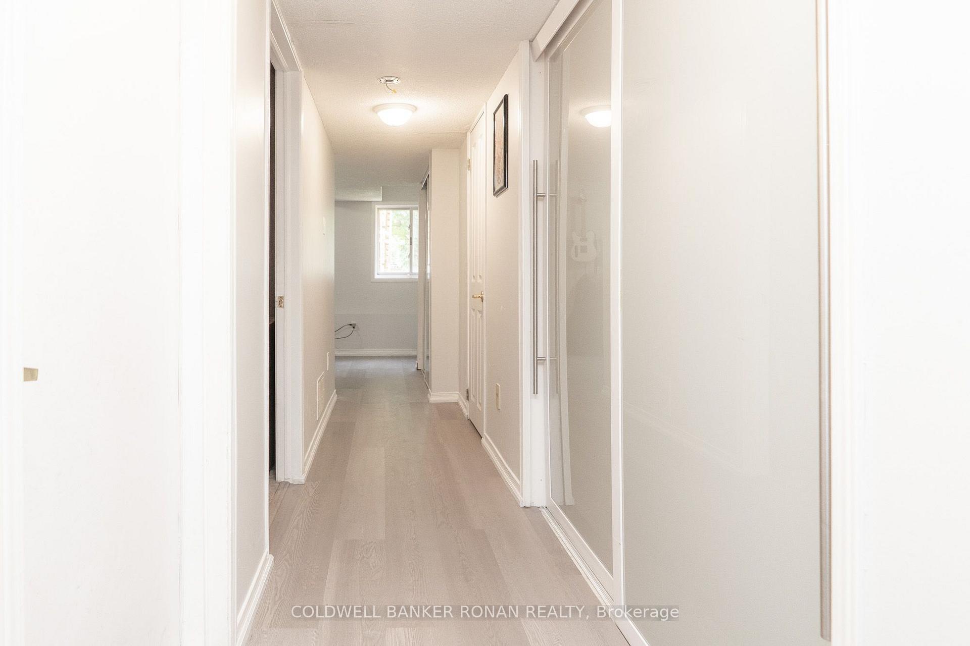 Photo 8 of 37 Ferguson Drive, Barrie, Northwest — HOMEH