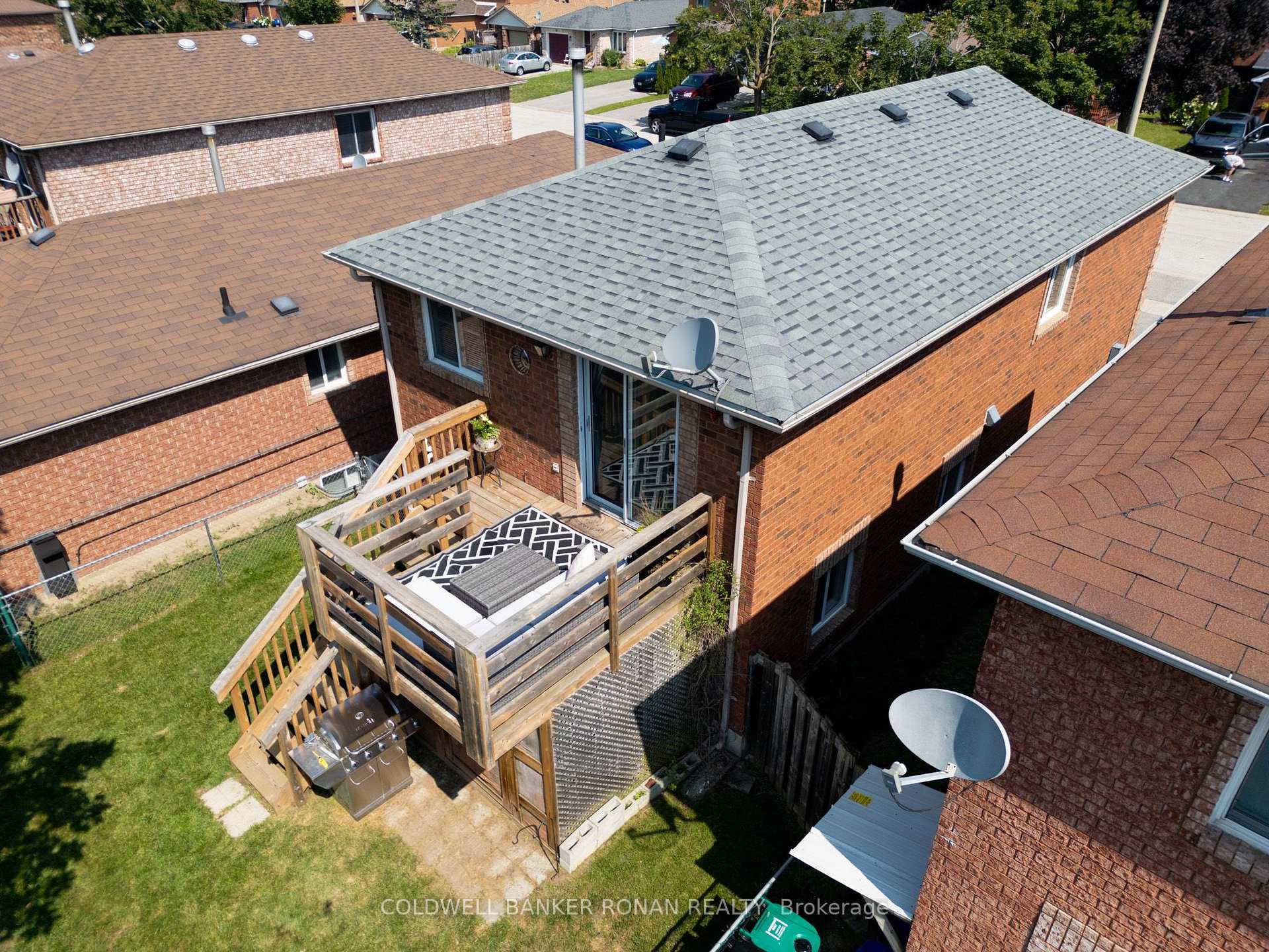 Photo 18 of 37 Ferguson Drive, Barrie, Northwest — HOMEH
