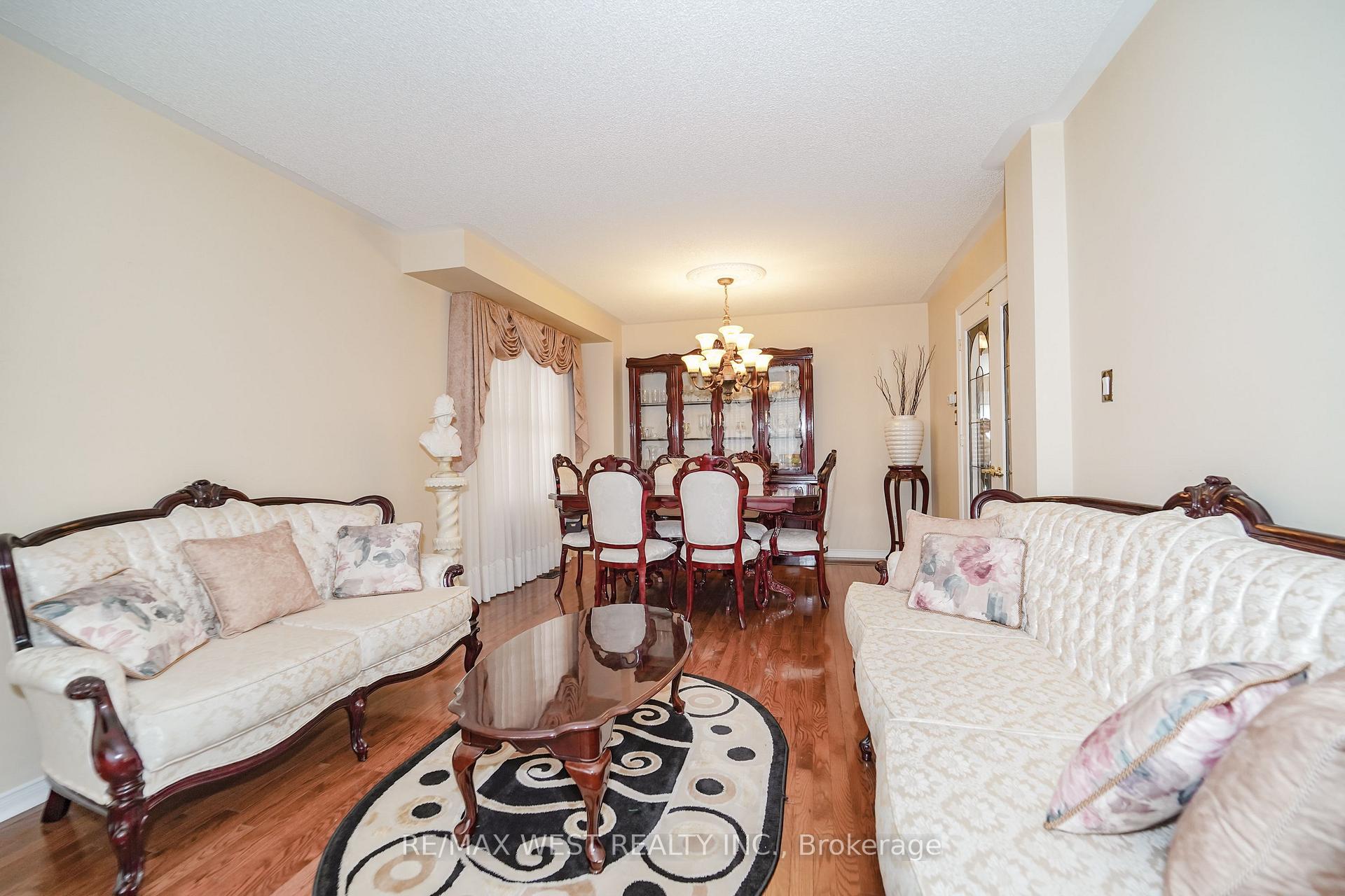 Photo 2 of 63 Lockheed Crescent, Brampton, Fletcher's Meadow — HOMEH