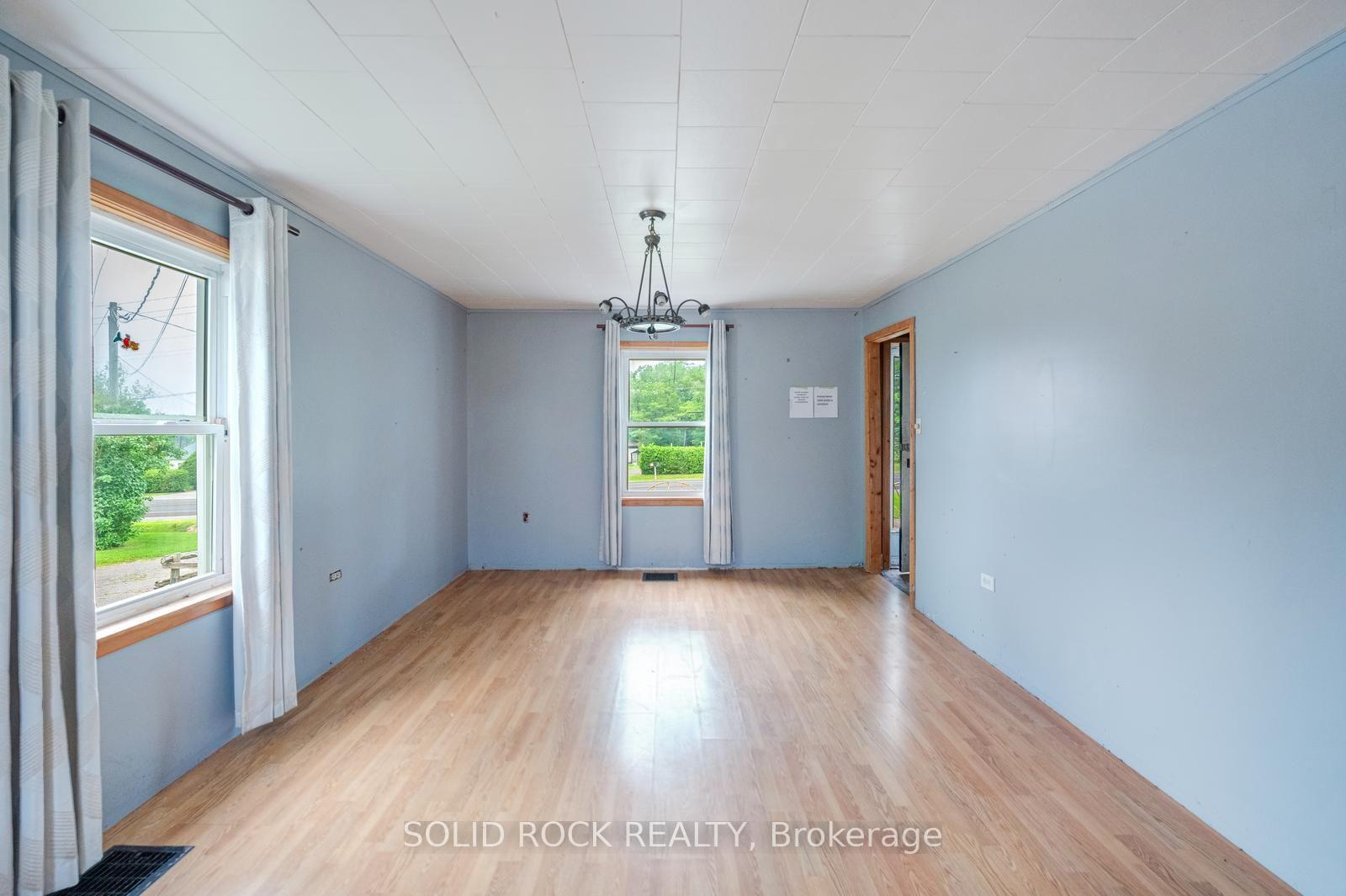 Photo 13 of 8699 Dale Road, Hamilton Township, Rural Hamilton — HOMEH