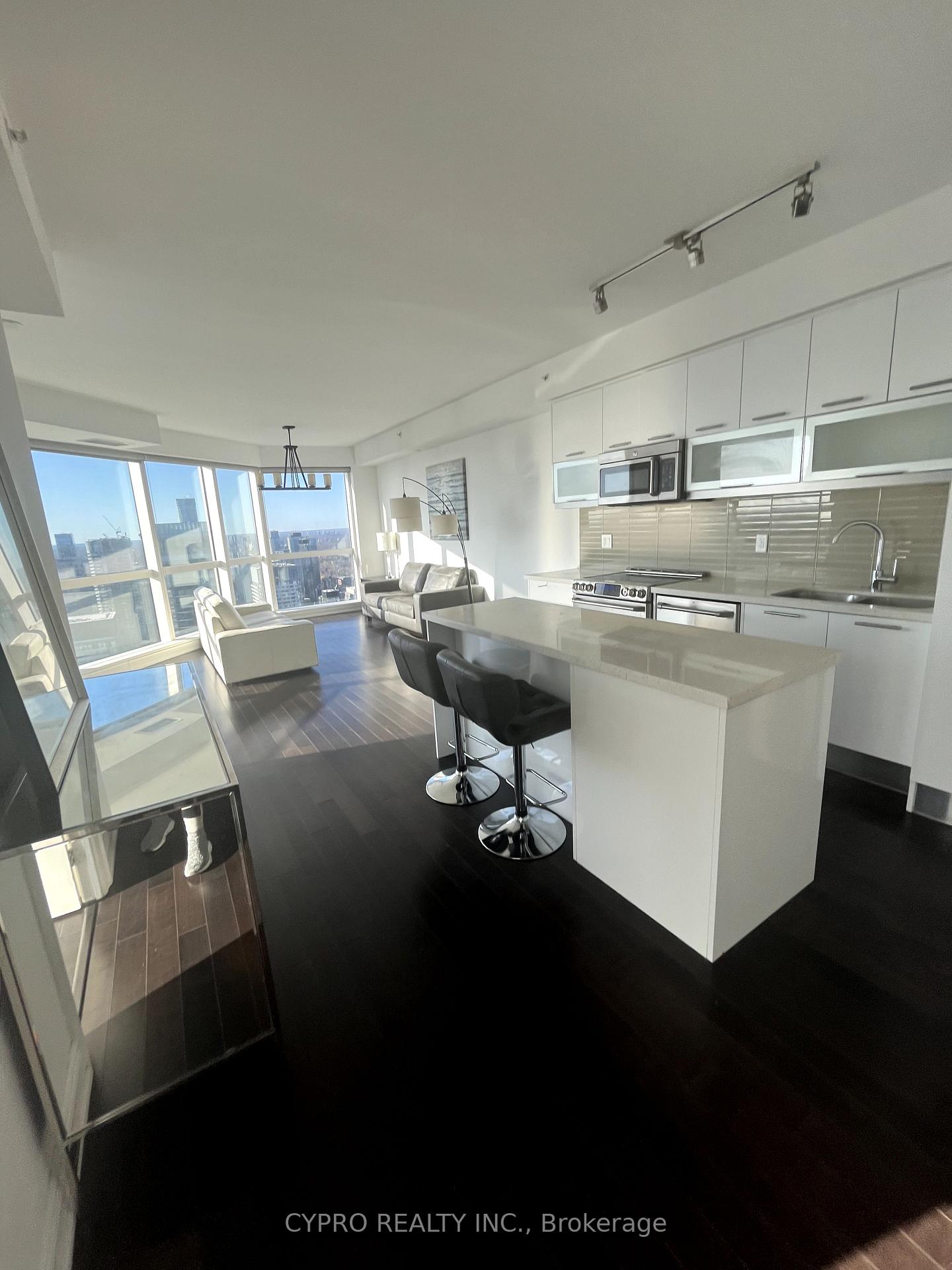 Photo 12 of Unit 6516, 388 Yonge Street, Toronto, Bay Street Corridor — HOMEH