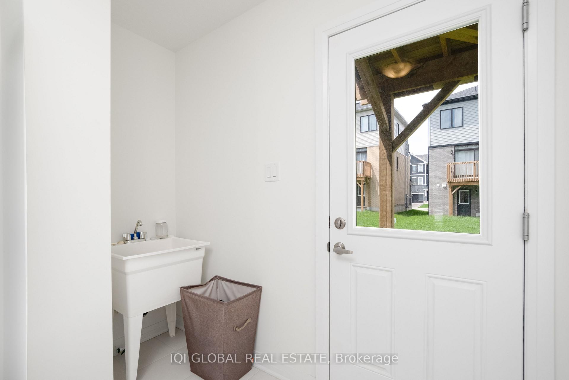 Photo 9 of 21 Greig Street, Brantford, Empire — HOMEH