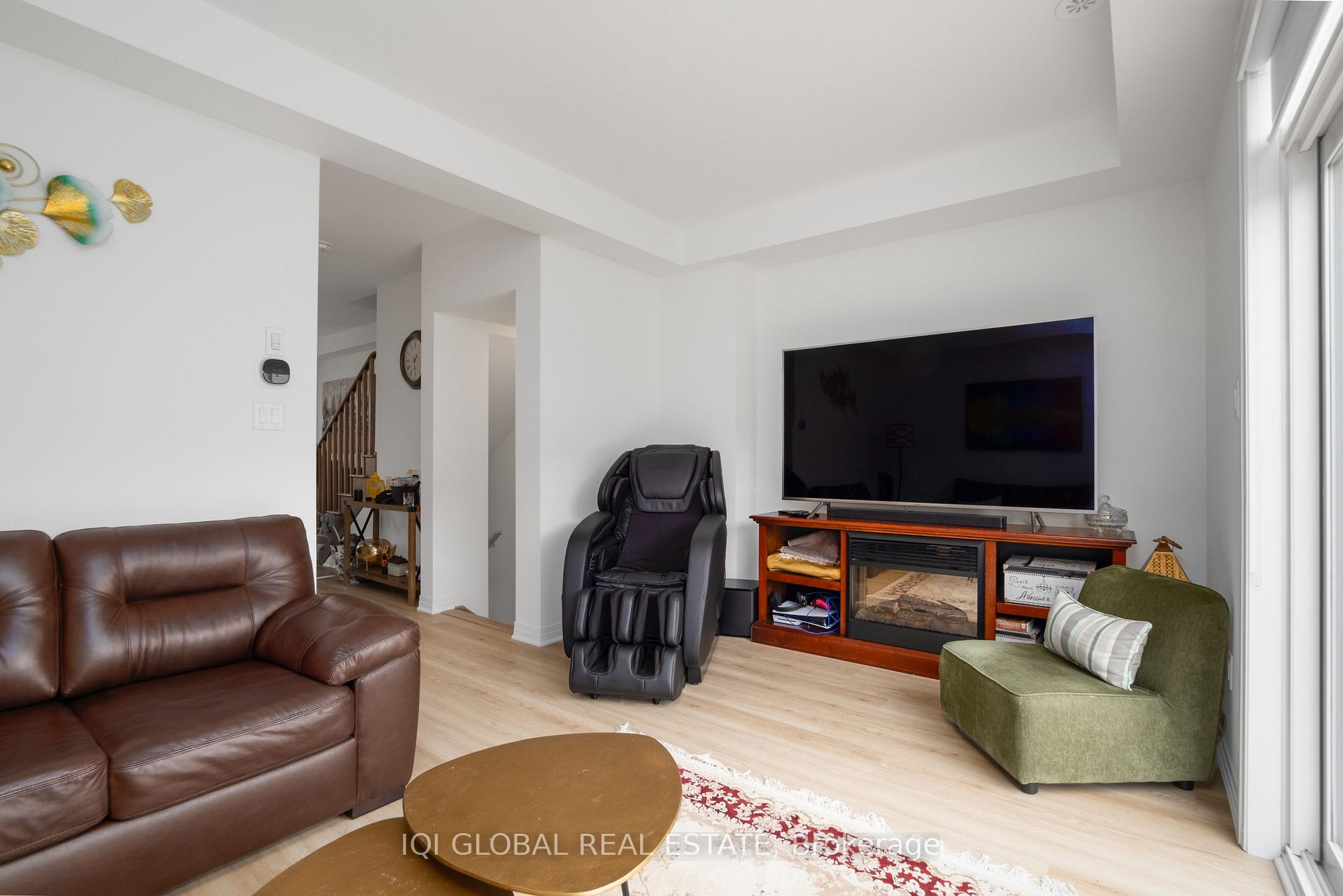 Photo 13 of 21 Greig Street, Brantford, Empire — HOMEH