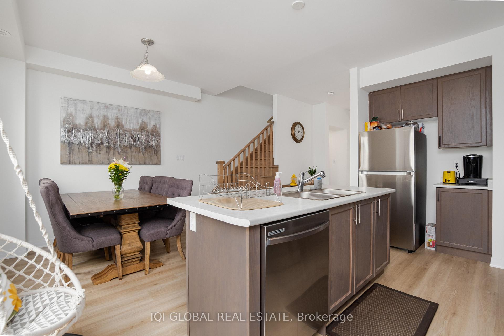 Photo 20 of 21 Greig Street, Brantford, Empire — HOMEH
