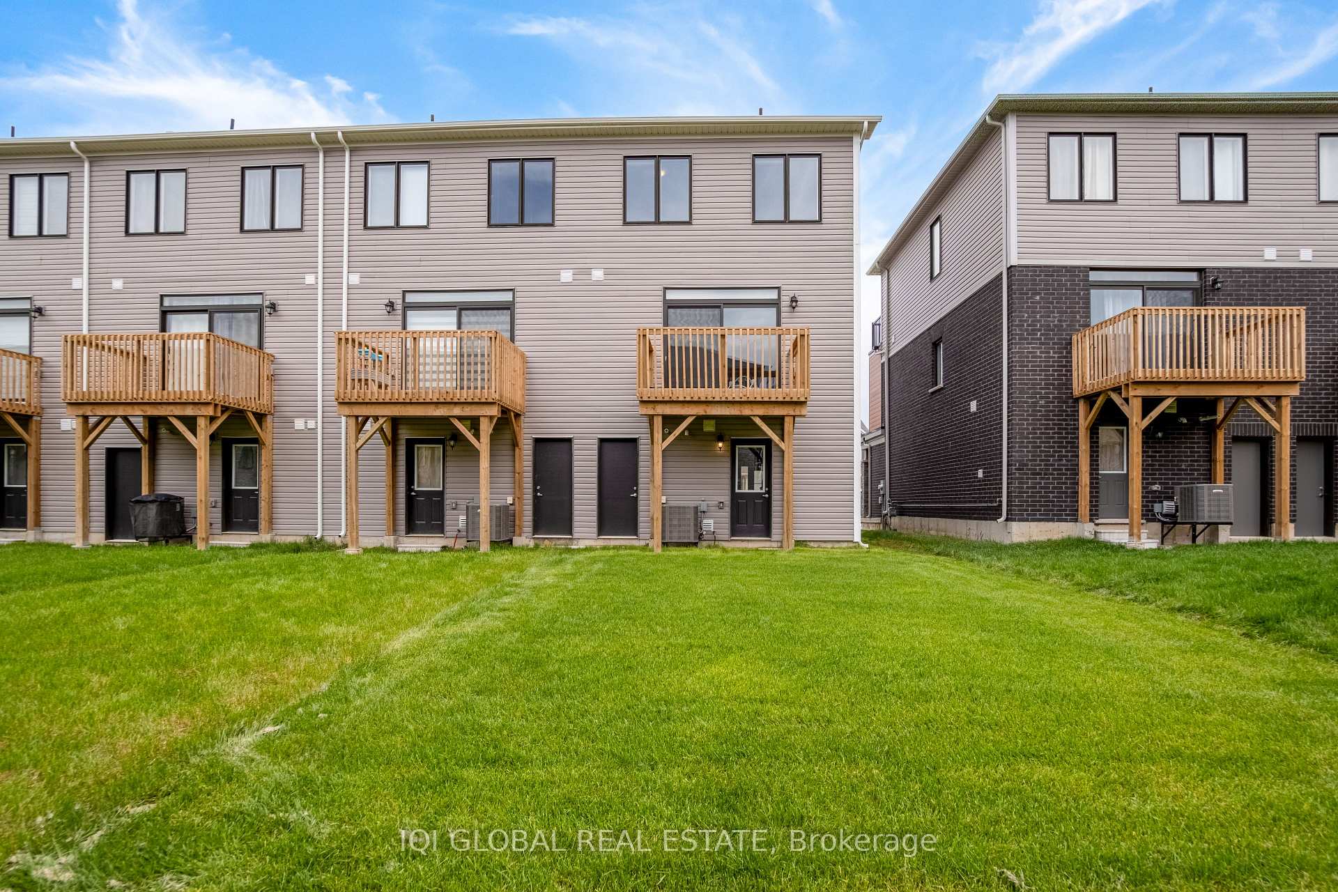Photo 41 of 21 Greig Street, Brantford, Empire — HOMEH