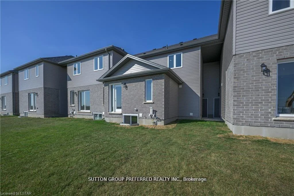 Photo 10 of 3972 Mia Avenue, London, South W — HOMEH