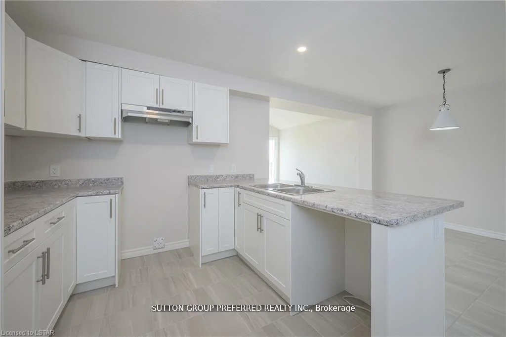 Photo 24 of 3972 Mia Avenue, London, South W — HOMEH