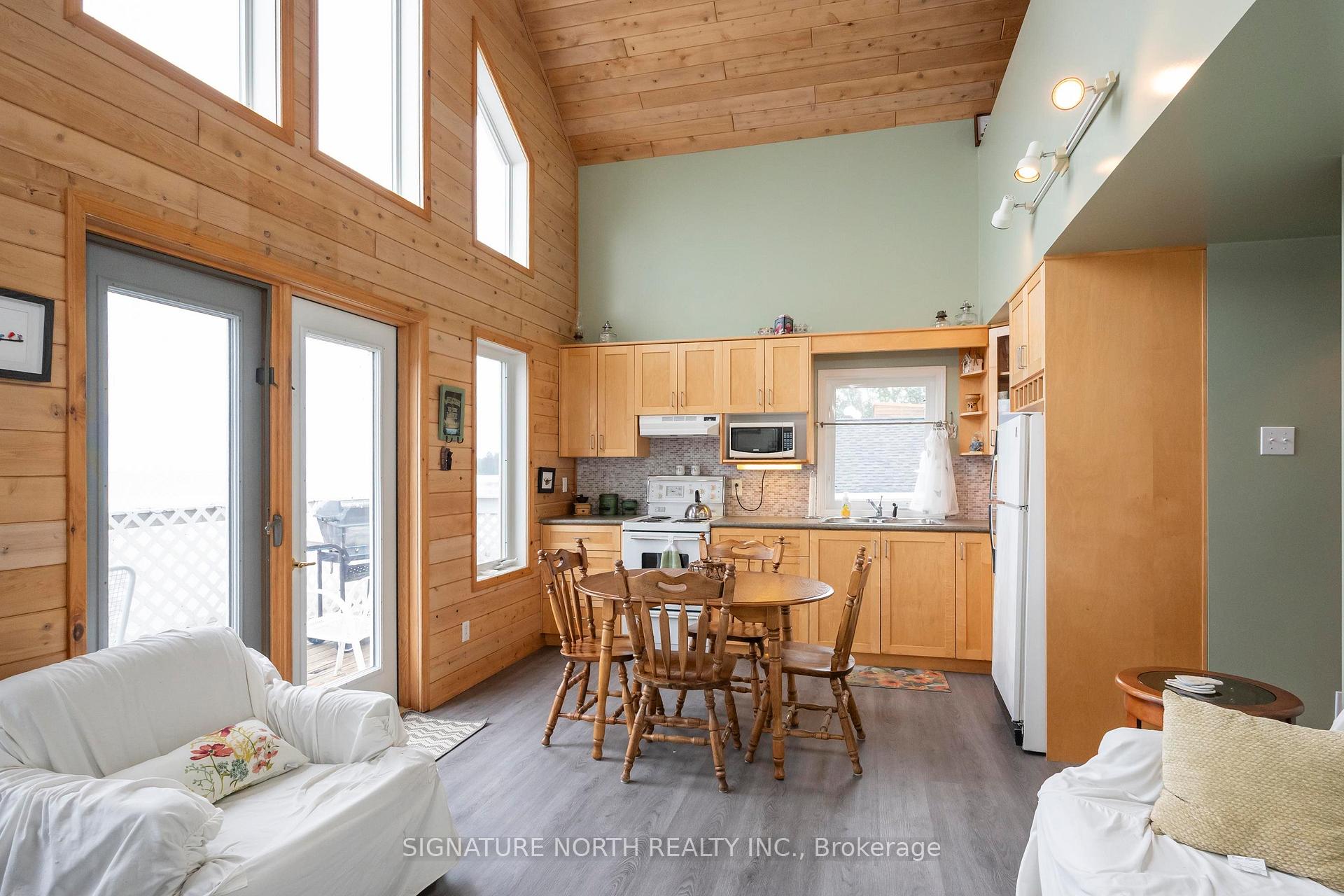Photo 6 of 608 White Birch Beach Road, Shuniah — HOMEH