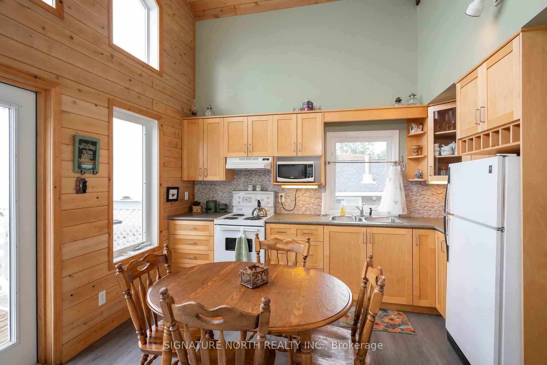 Photo 8 of 608 White Birch Beach Road, Shuniah — HOMEH
