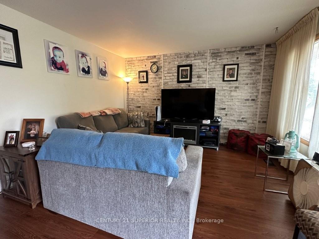 Photo 8 of 579 Simon Fraser Drive, Thunder Bay, Northwood Park — HOMEH