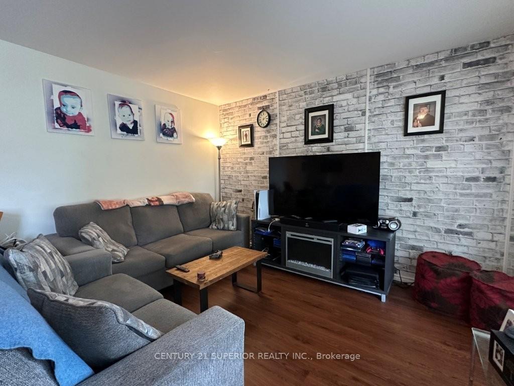 Photo 9 of 579 Simon Fraser Drive, Thunder Bay, Northwood Park — HOMEH