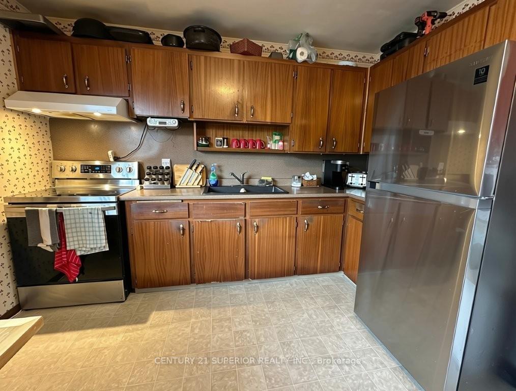 Photo 17 of 579 Simon Fraser Drive, Thunder Bay, Northwood Park — HOMEH