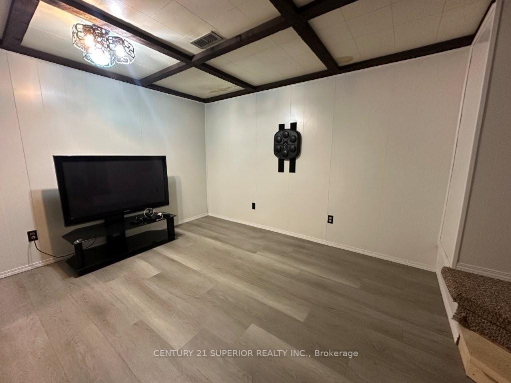 Photo 32 of 579 Simon Fraser Drive, Thunder Bay, Northwood Park — HOMEH