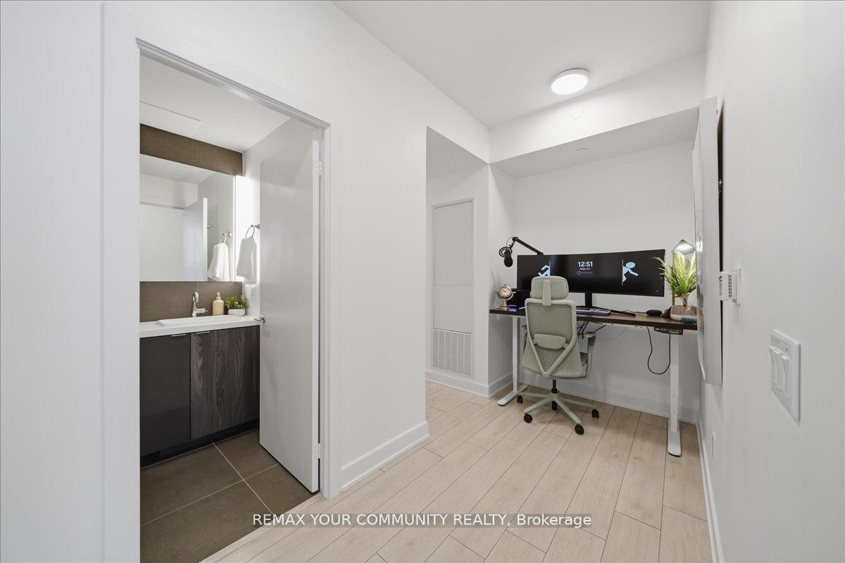 Photo 5 of Unit 1806, 15 Mercer Street, Toronto, Waterfront Communities — HOMEH