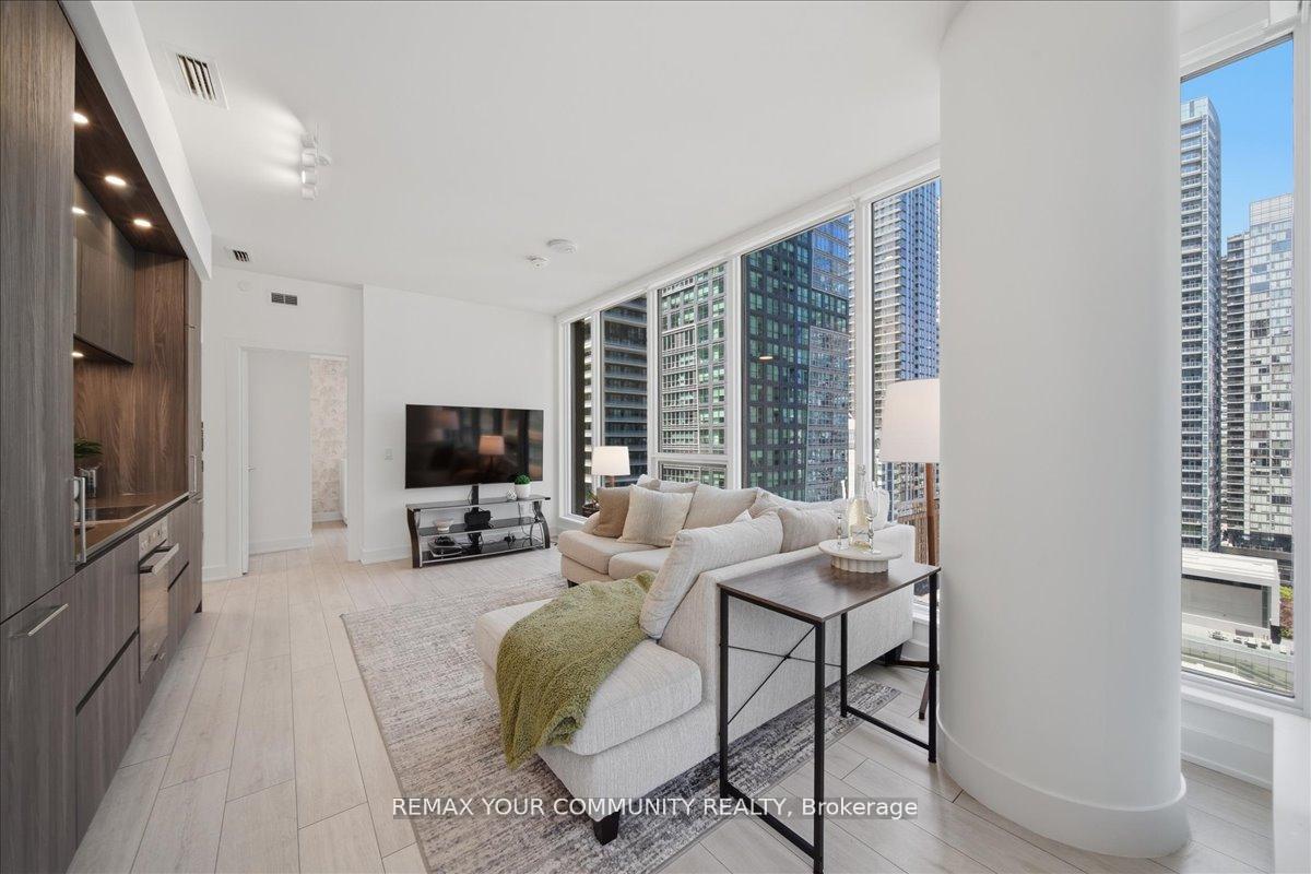 Photo 11 of Unit 1806, 15 Mercer Street, Toronto, Waterfront Communities — HOMEH