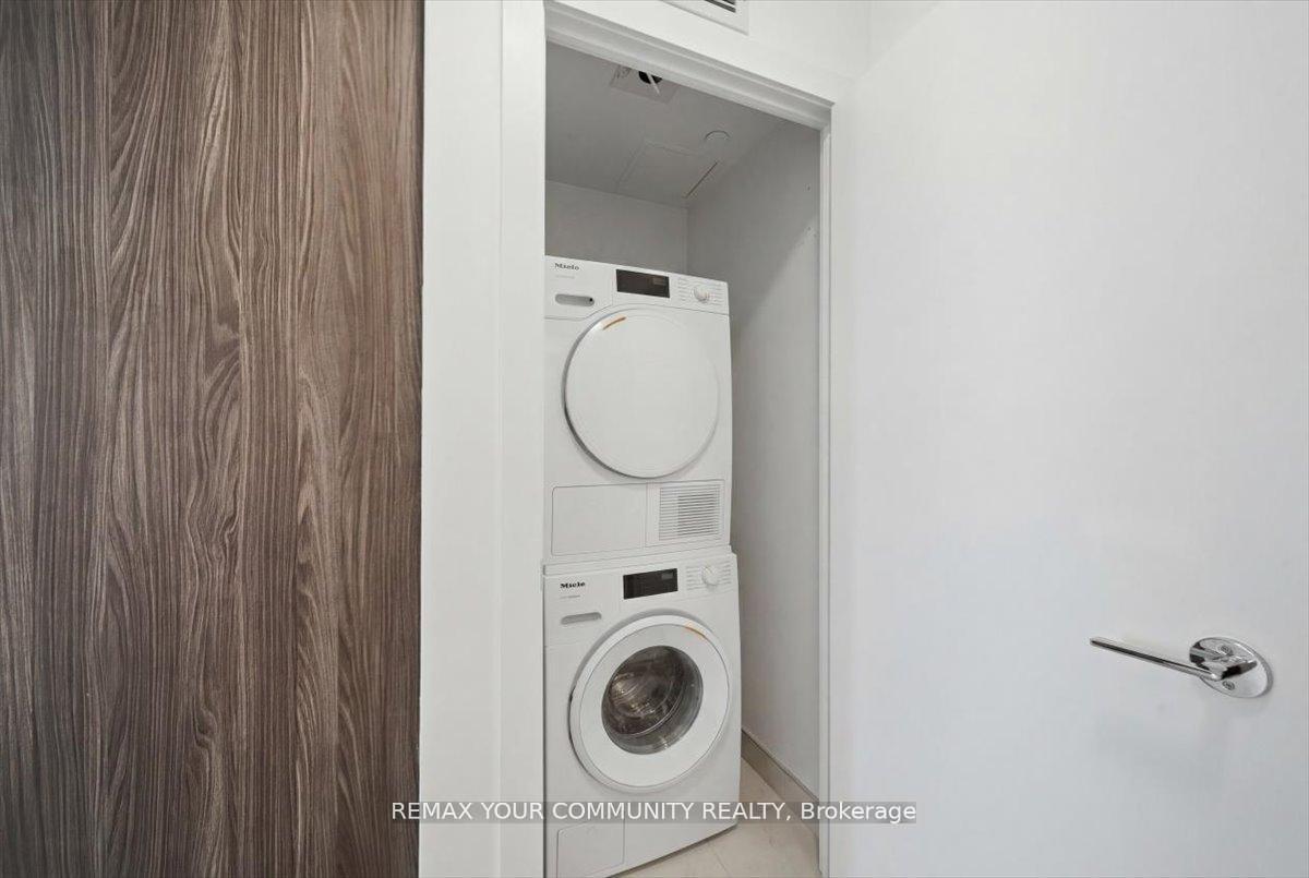 Photo 12 of Unit 1806, 15 Mercer Street, Toronto, Waterfront Communities — HOMEH