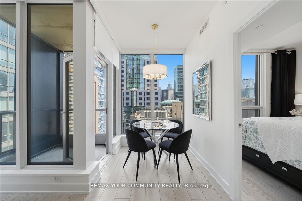 Photo 16 of Unit 1806, 15 Mercer Street, Toronto, Waterfront Communities — HOMEH
