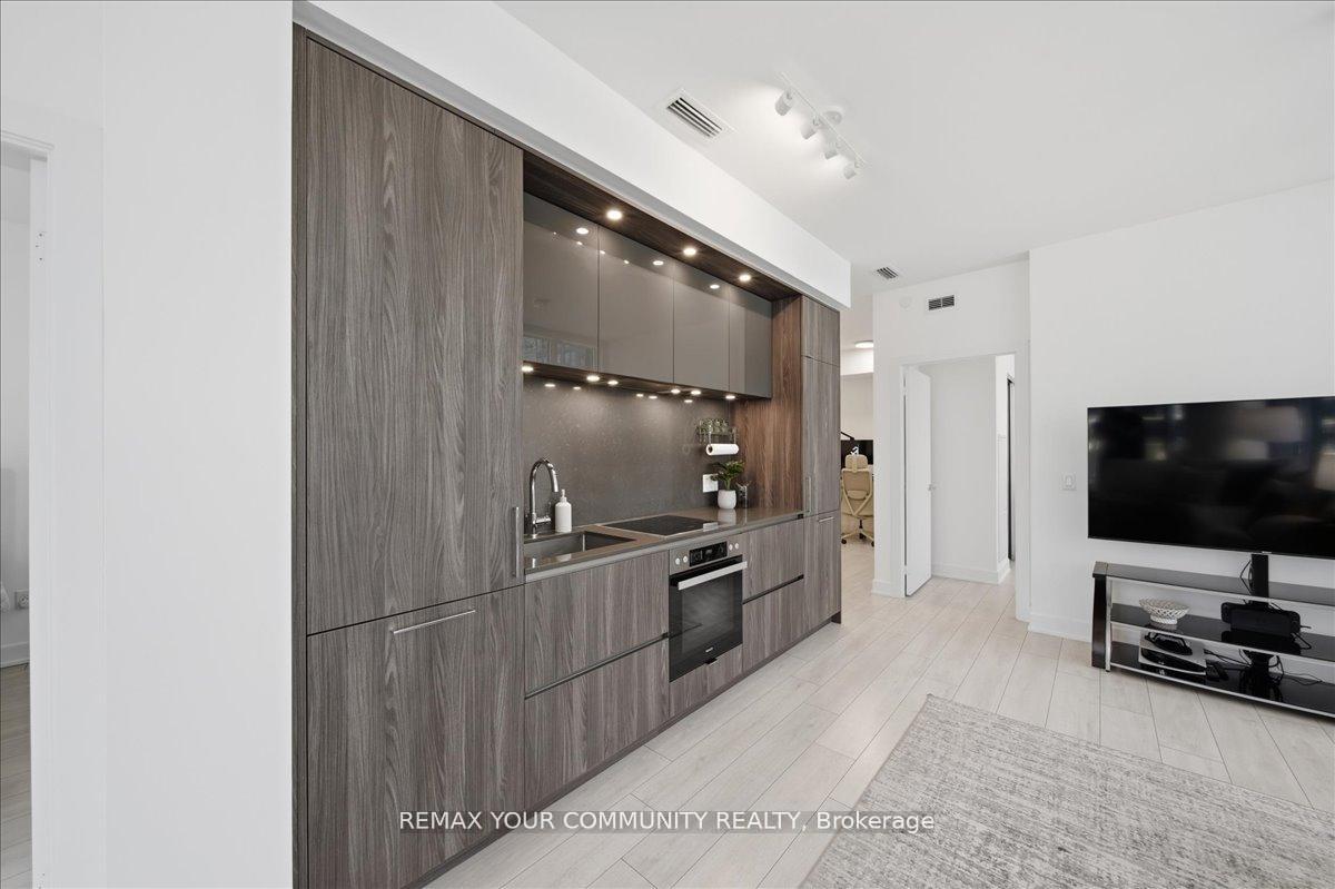 Photo 17 of Unit 1806, 15 Mercer Street, Toronto, Waterfront Communities — HOMEH