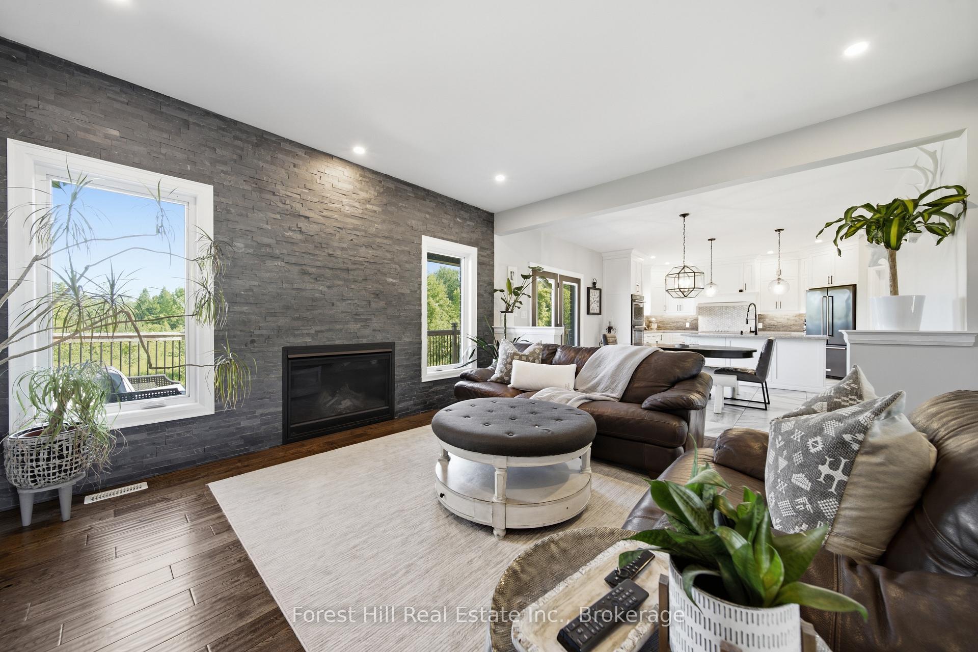 Photo 11 of 1029 Sixth Street, Collingwood — HOMEH