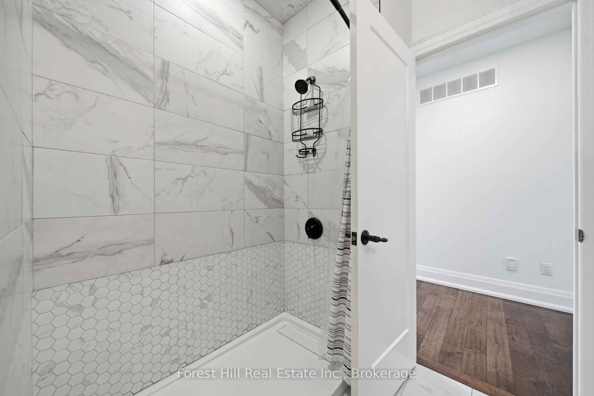 Photo 33 of 1029 Sixth Street, Collingwood — HOMEH
