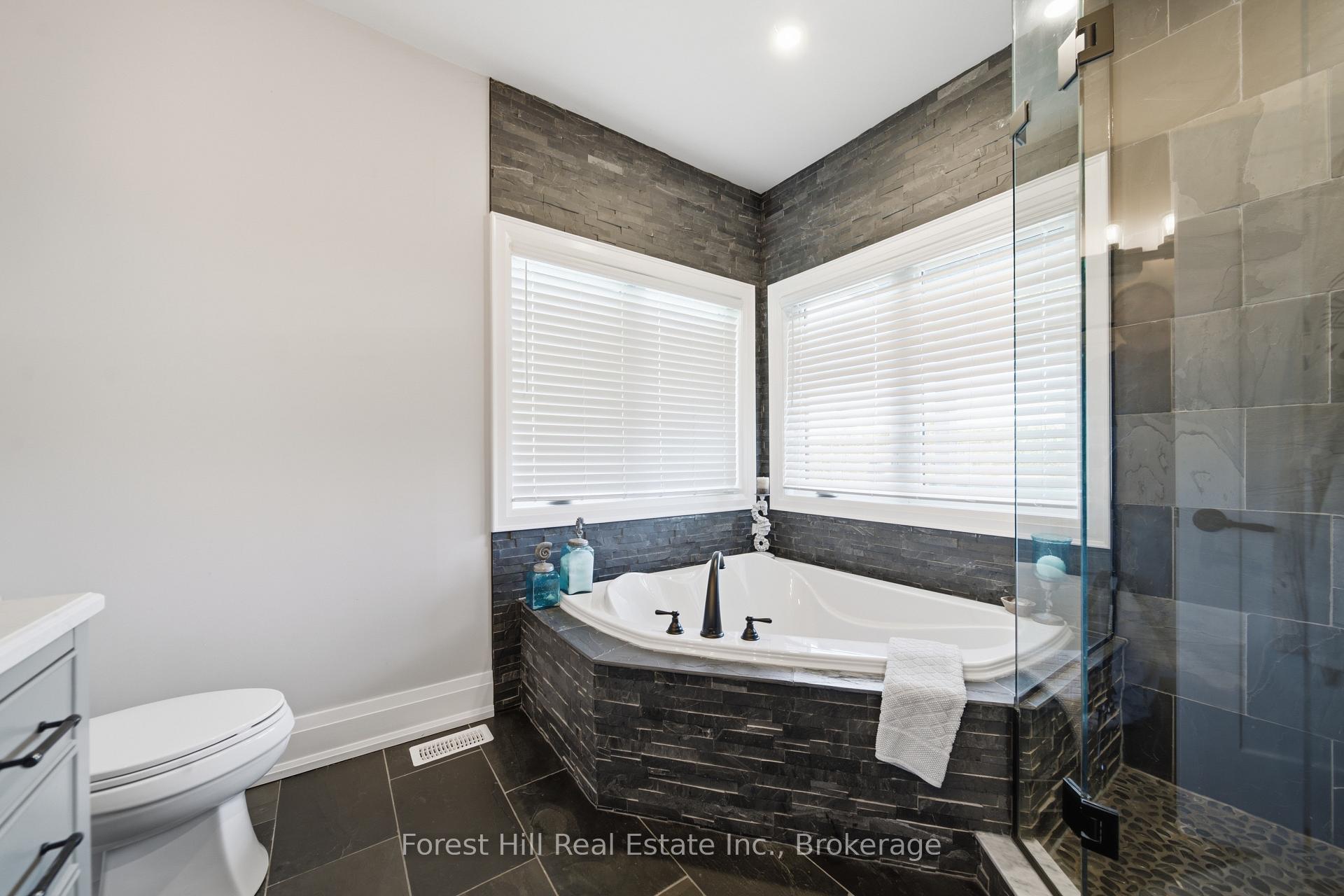 Photo 37 of 1029 Sixth Street, Collingwood — HOMEH