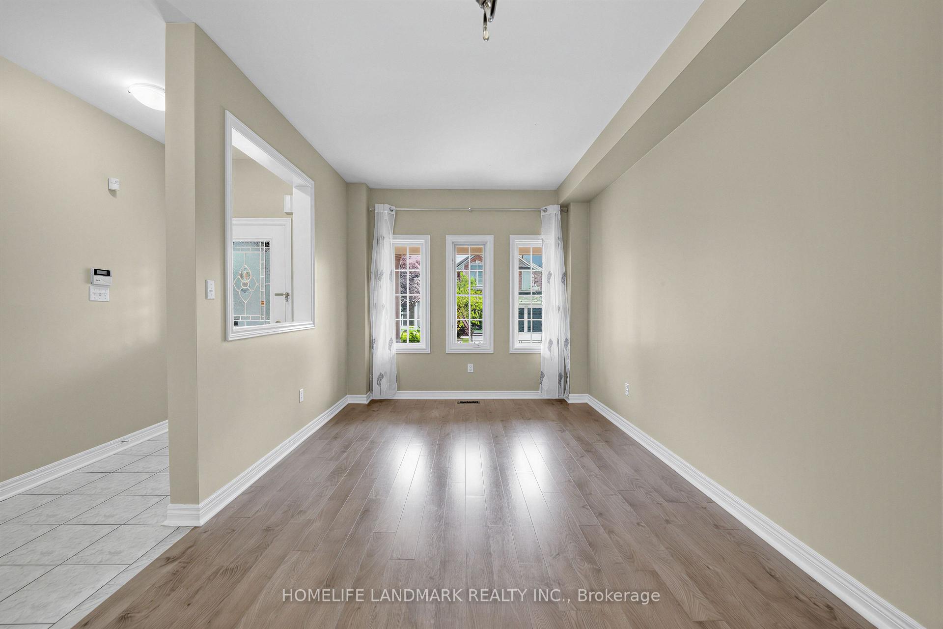 Photo 4 of 97 Annina Crescent, Markham, Village Green-South Unionville — HOMEH