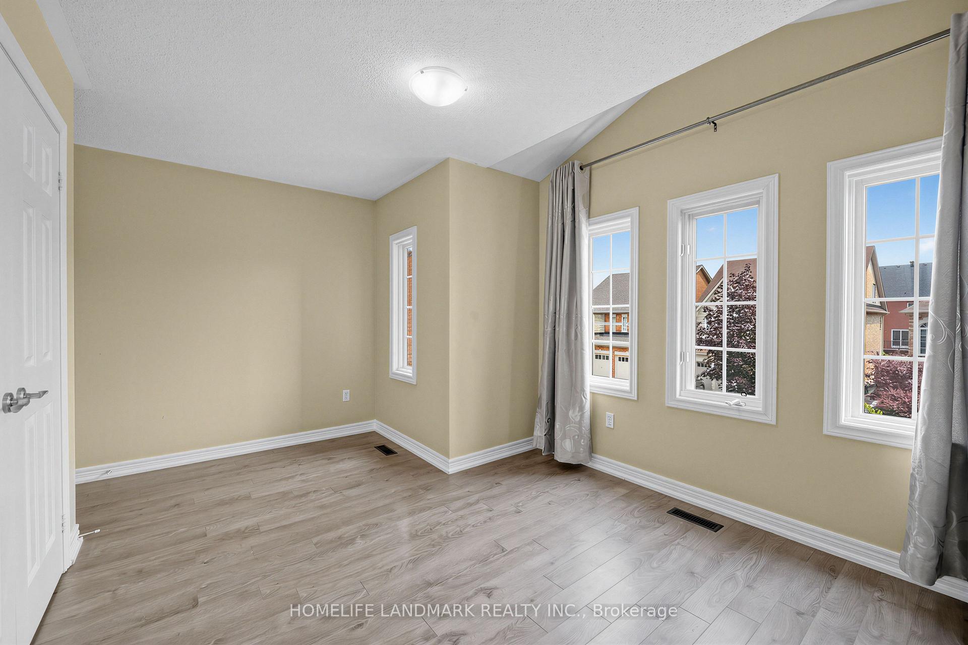 Photo 18 of 97 Annina Crescent, Markham, Village Green-South Unionville — HOMEH