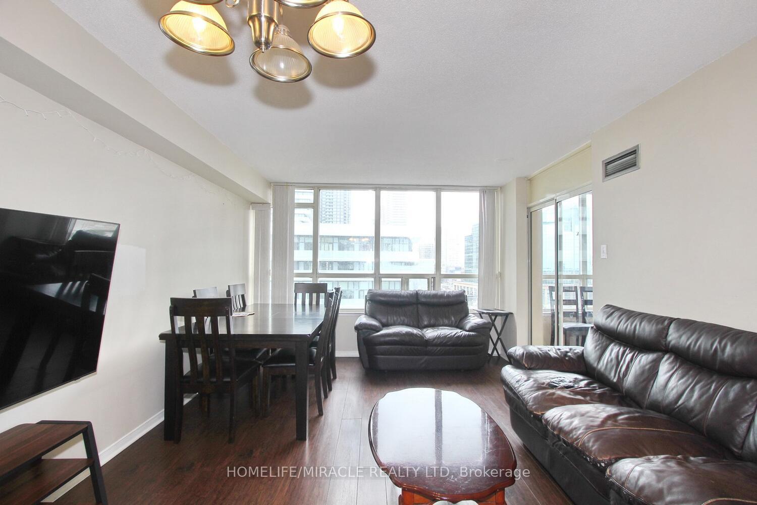 Photo 15 of Unit 806, 400 Webb Drive, Mississauga, City Centre — HOMEH
