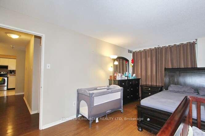 Photo 21 of Unit 806, 400 Webb Drive, Mississauga, City Centre — HOMEH