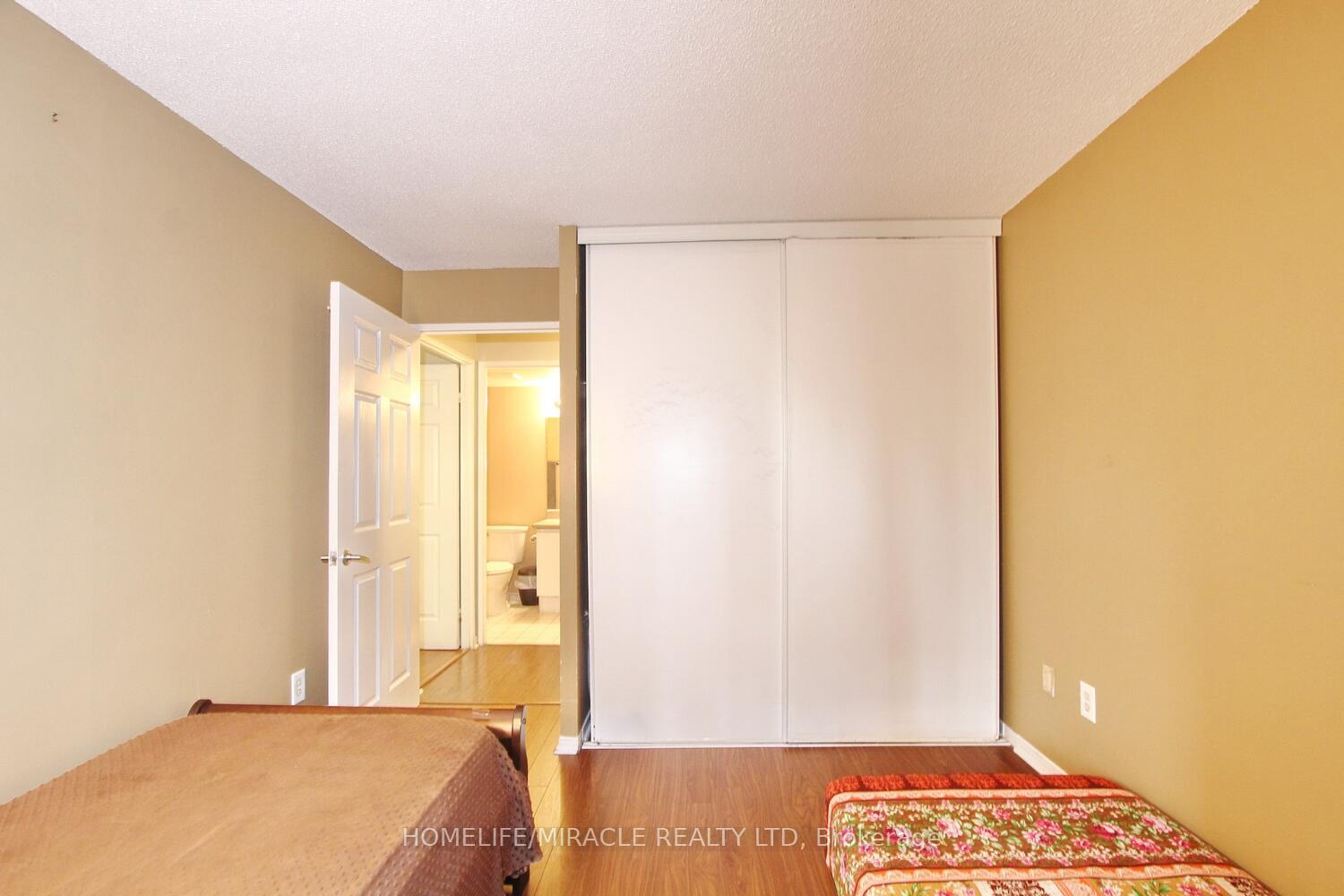 Photo 26 of Unit 806, 400 Webb Drive, Mississauga, City Centre — HOMEH